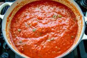 a simple sauce made with fresh basil and canned tomatoes